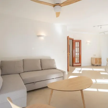 Apartment Amplio Apartamento Trinidad By Renthas Malaga