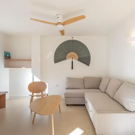 Amplio Apartamento Trinidad By Renthas Apartment Malaga