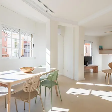 Amplio Apartamento Trinidad By Renthas Malaga