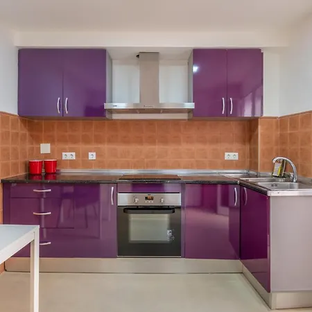 Amplio Apartamento Trinidad By Renthas
